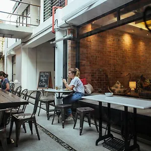 Backhome Hostel